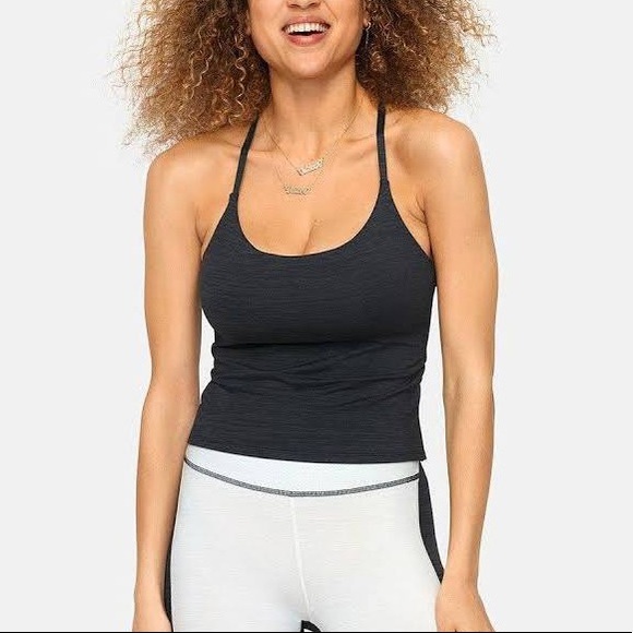 Outdoor Voices Tops - Outdoor Voices Move Free Tank Top with built in bra